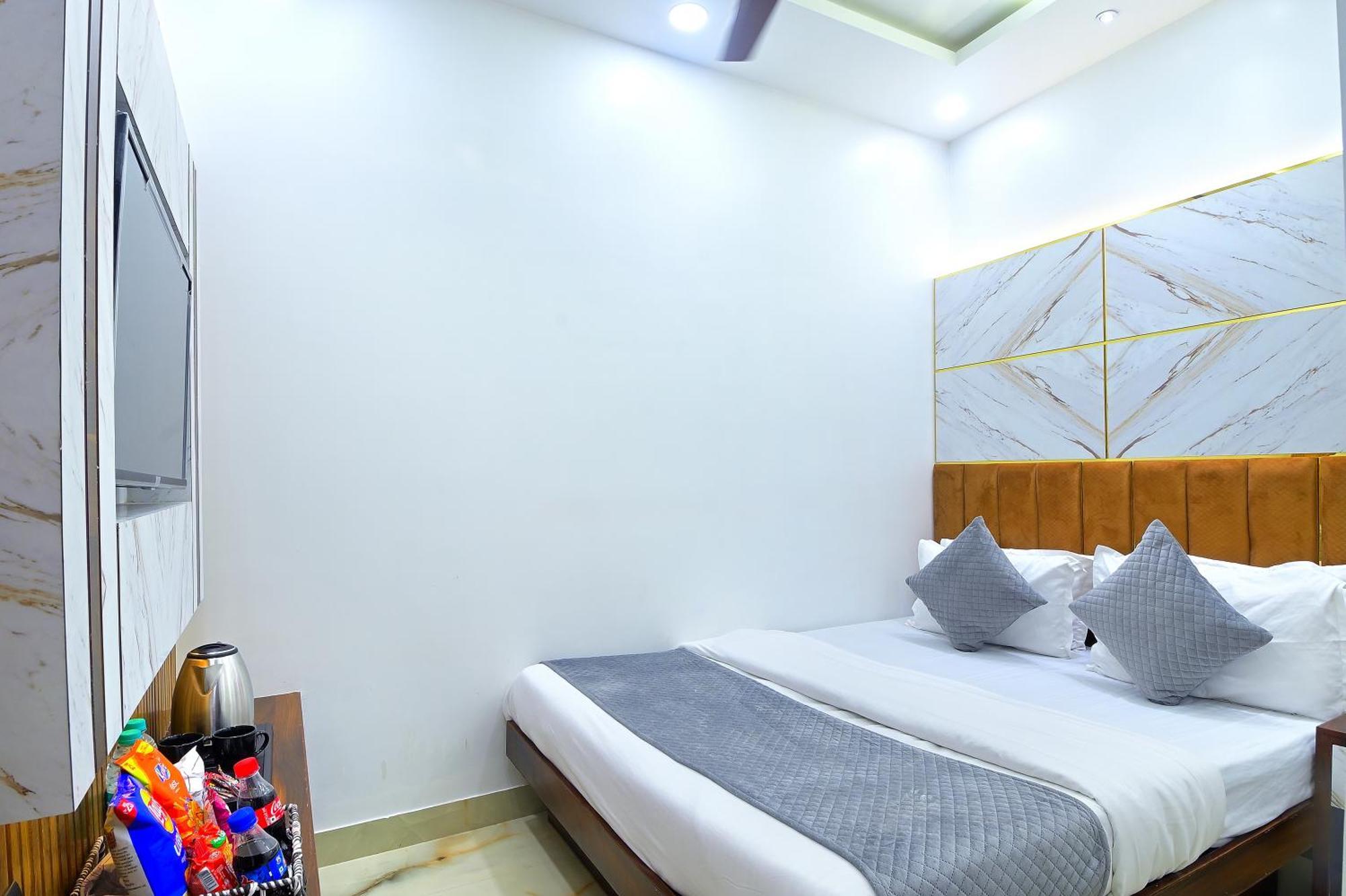 Hotel Nav Durga "2 Walking From New Delhi Railway Station" 외부 사진