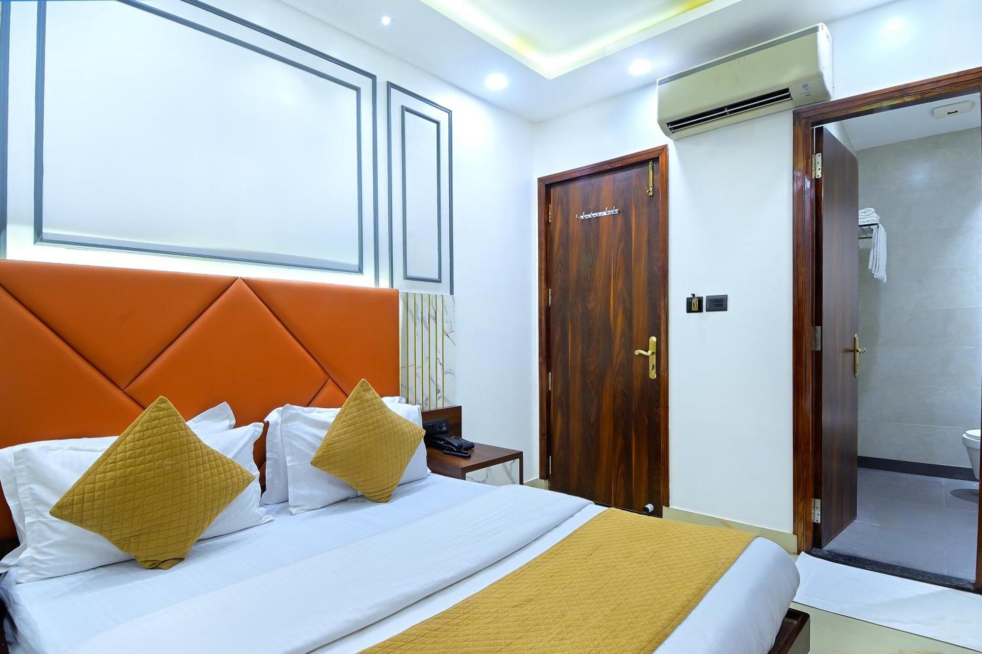 Hotel Nav Durga "2 Walking From New Delhi Railway Station" 외부 사진