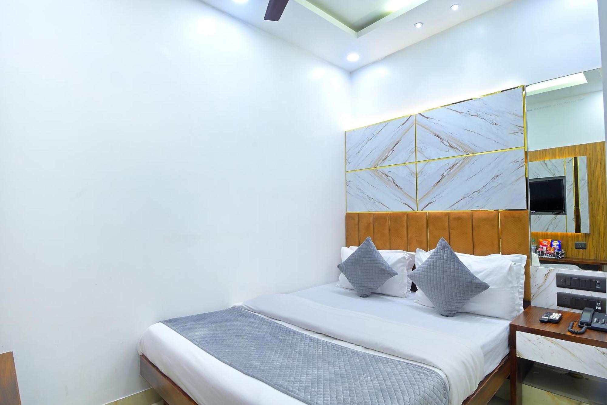 Hotel Nav Durga "2 Walking From New Delhi Railway Station" 외부 사진